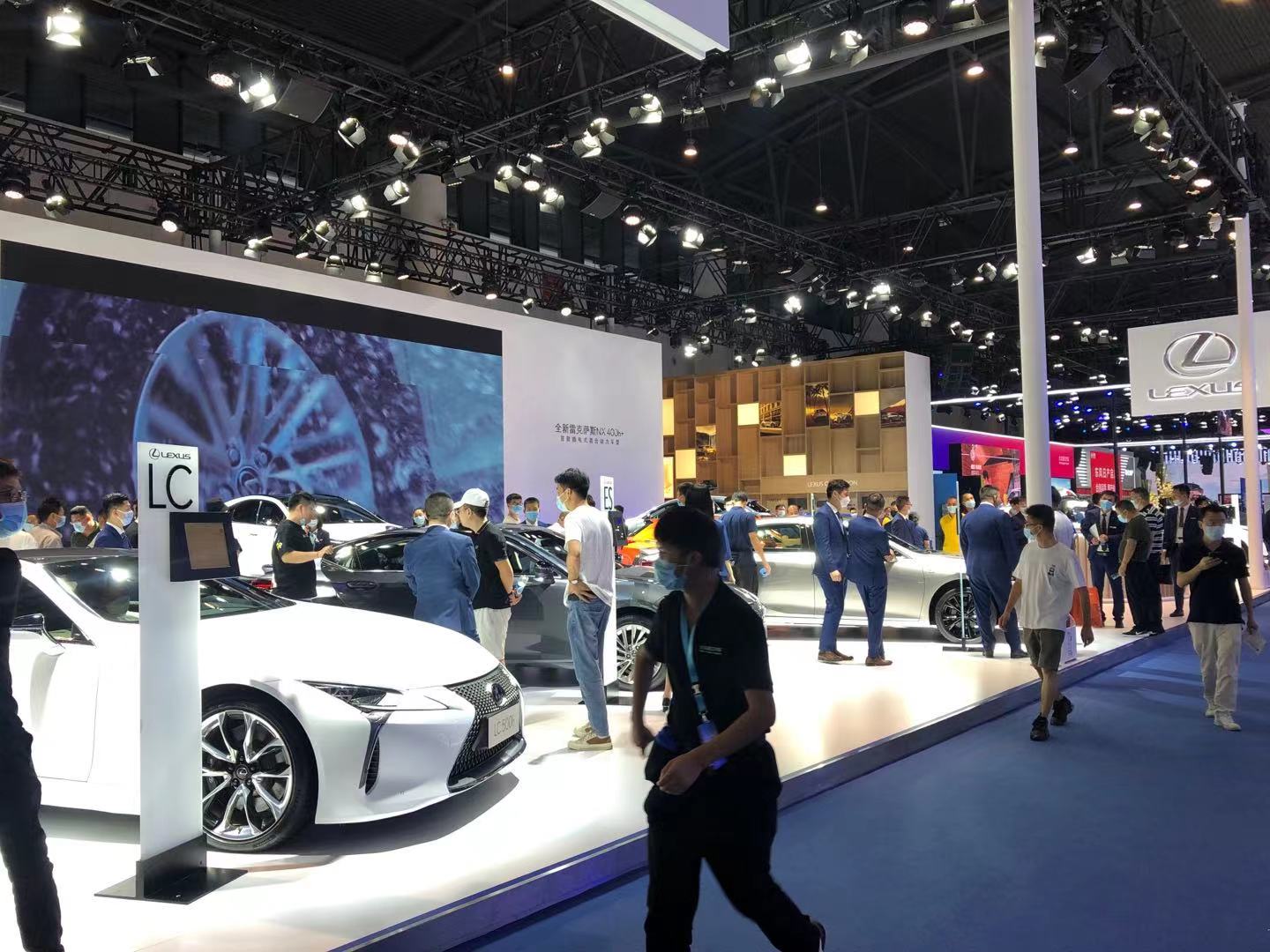 0831 成都车展2.jpg