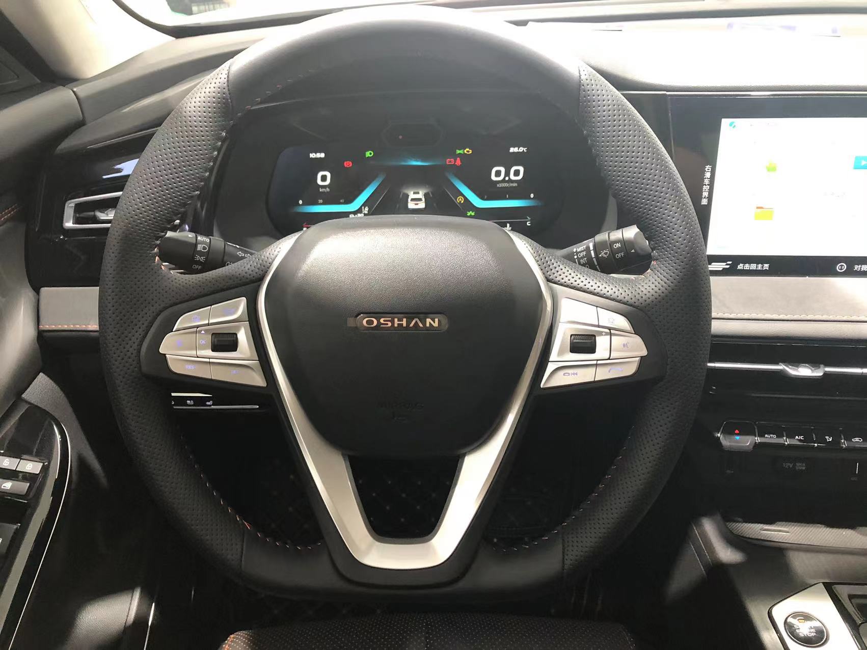 1011 实拍欧尚4+2.jpg 1011 实拍欧尚4+2.jpg